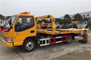 海兴哪里有拖车服务